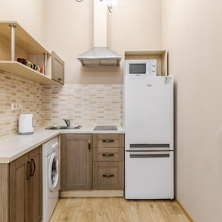 Apartment On Stavropihiiska Street 1 ลวีฟ ภายนอก รูปภาพ