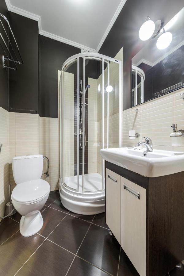 Apartment On Stavropihiiska Street 1 ลวีฟ ภายนอก รูปภาพ