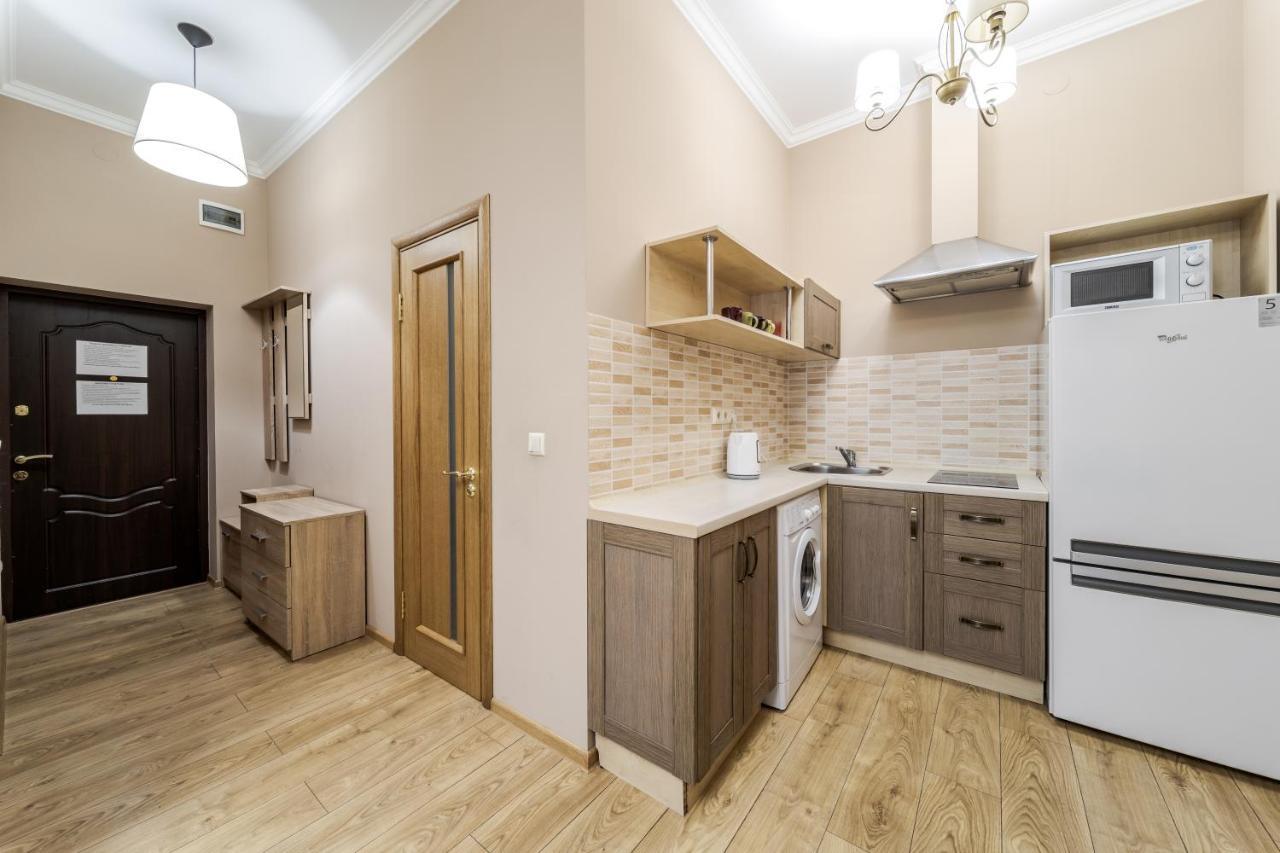 Apartment On Stavropihiiska Street 1 ลวีฟ ภายนอก รูปภาพ