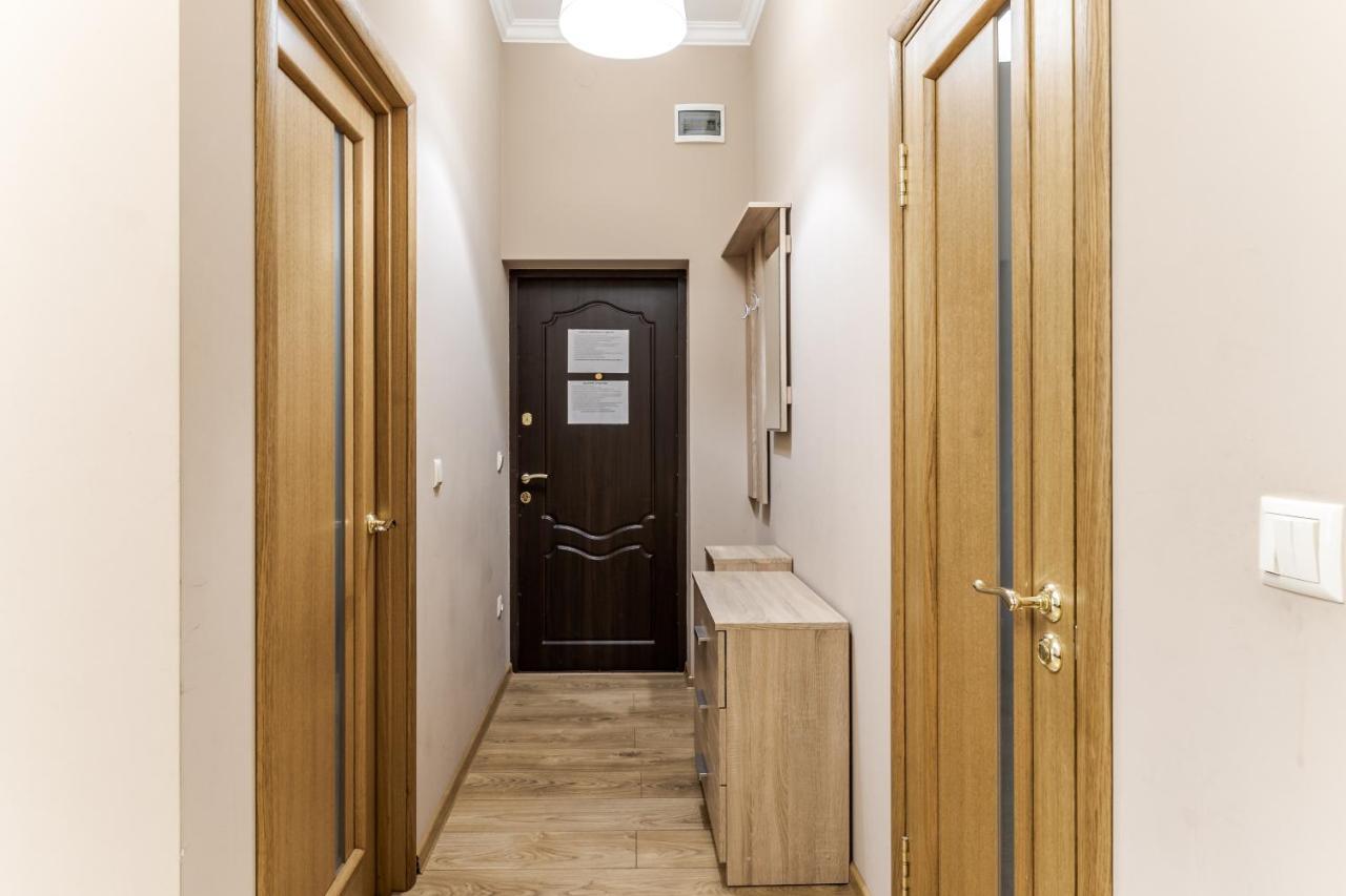 Apartment On Stavropihiiska Street 1 ลวีฟ ภายนอก รูปภาพ