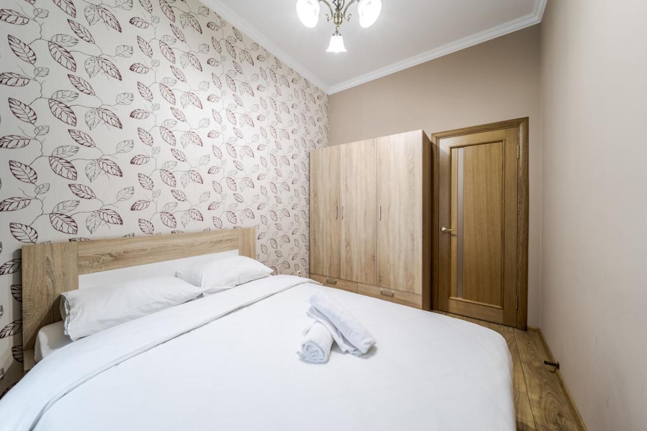 Apartment On Stavropihiiska Street 1 ลวีฟ ภายนอก รูปภาพ