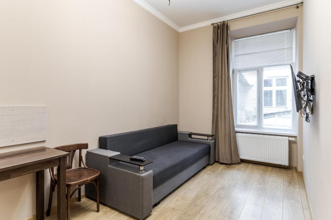 Apartment On Stavropihiiska Street 1 ลวีฟ ภายนอก รูปภาพ